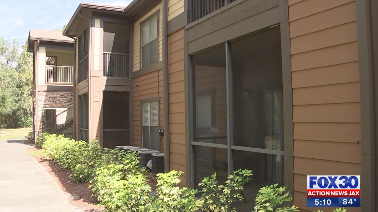 Neighbors in Jacksonville apartment complex were broken into