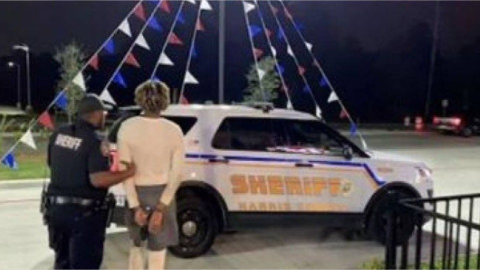 Escaped Texas inmate found minutes later at Dairy Queen, police say