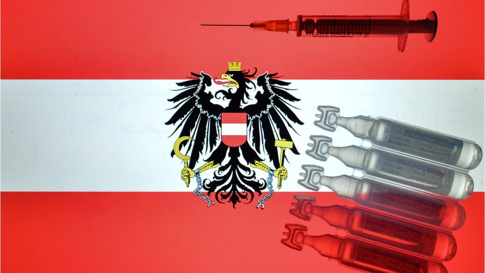 Coronavirus Austria Suspends Use Of Astrazeneca Vaccine Batch After Death