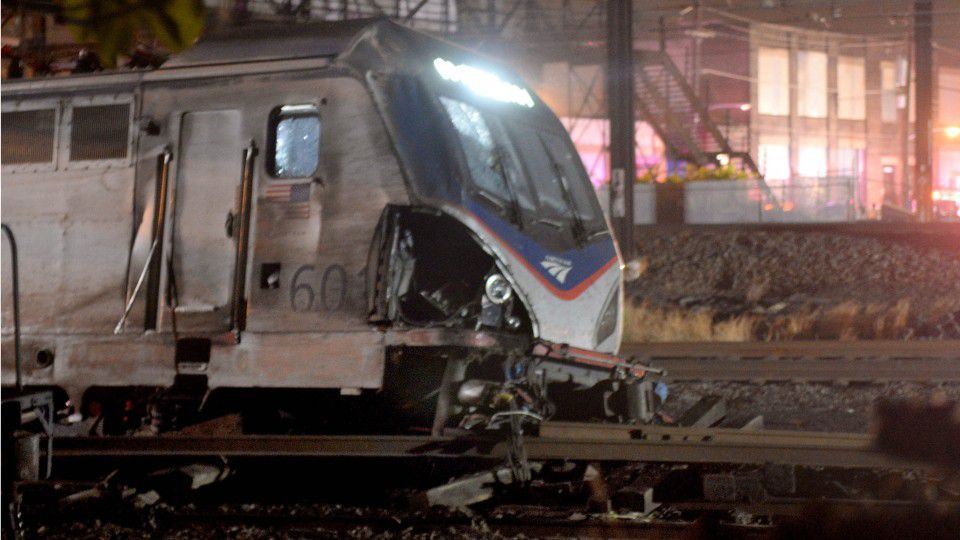 2 Killed When Amtrak Train Vehicle Collide In California Police Say Wpxi