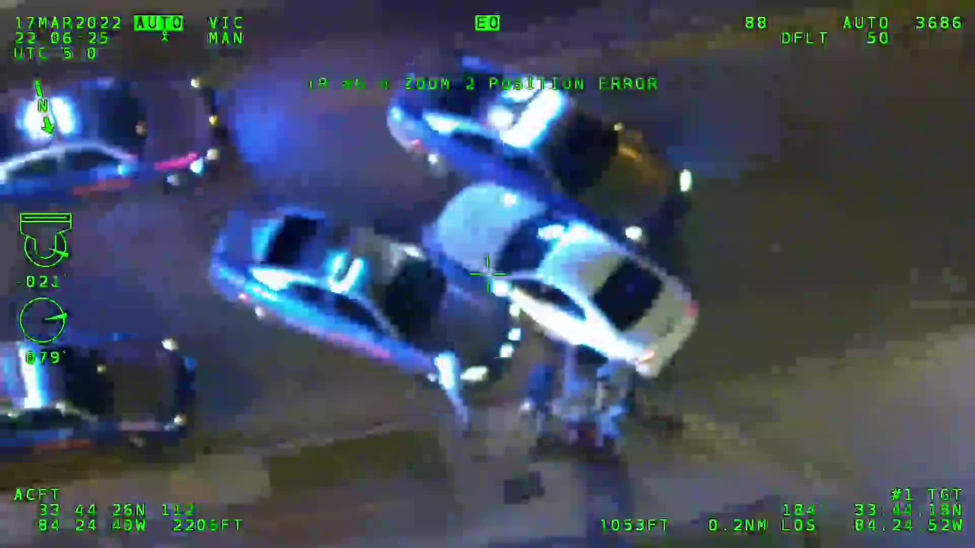 POLICE クランクベイト #RED HEAD #1 Video shows GSP troopers, Atlanta police beat street racer