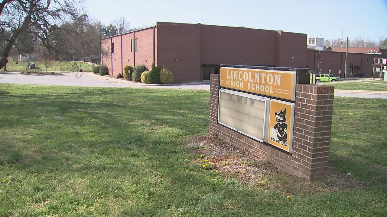 Lincoln County Middle High School Students Return To Classroom 5 Days 