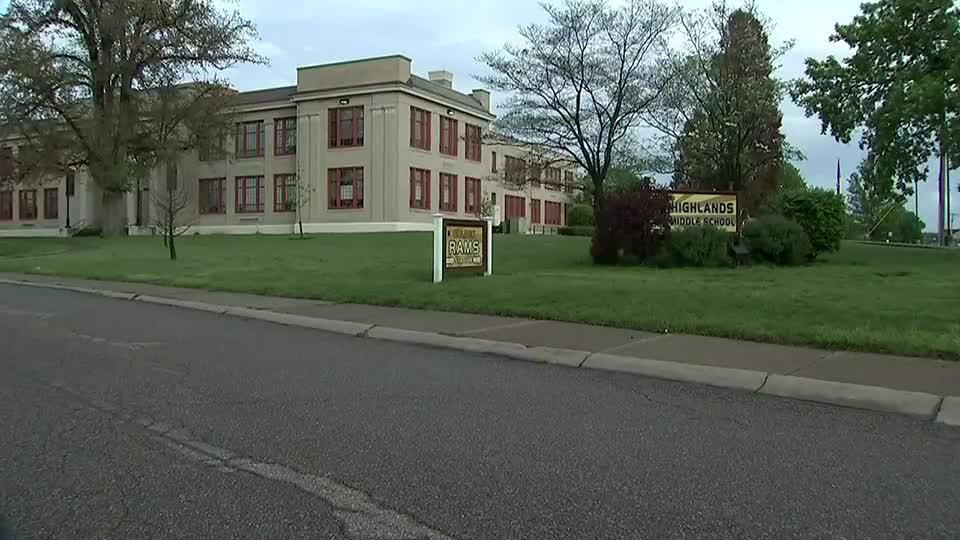 Highlands School District parents say daughter is being bullied because of her race WPXI