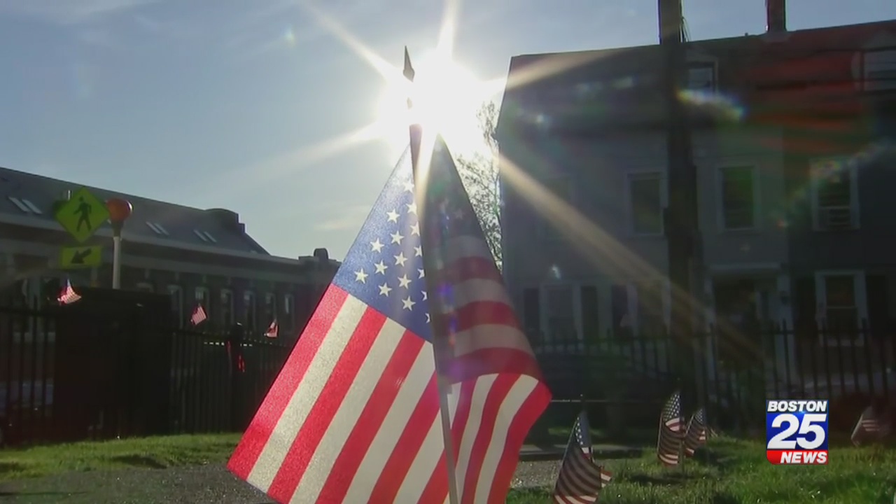 500 Flags Made By Veterans At Center Of One Woman S Tribute In Charlestown Boston 25 News