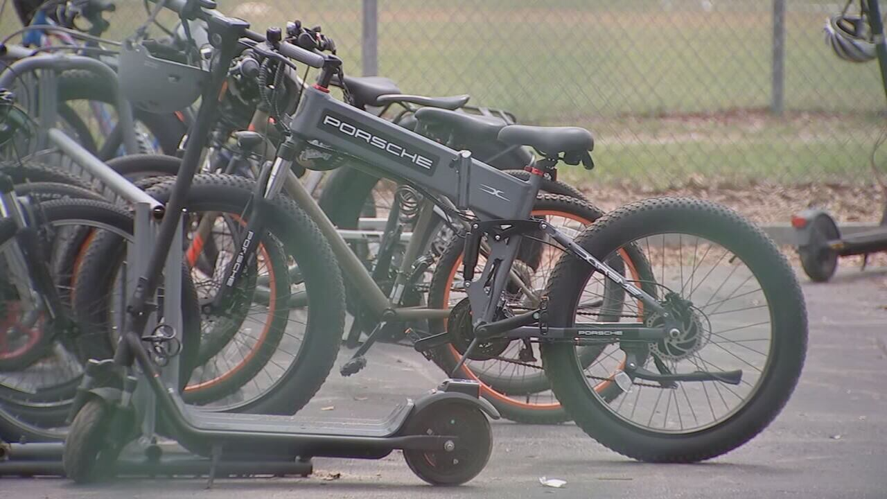 super sports classic electric bicycle GreenBike LS Bike FA Amethyst Pretty little bluebird…, Why Models (all sub models):GT Palomar and a convenient removable