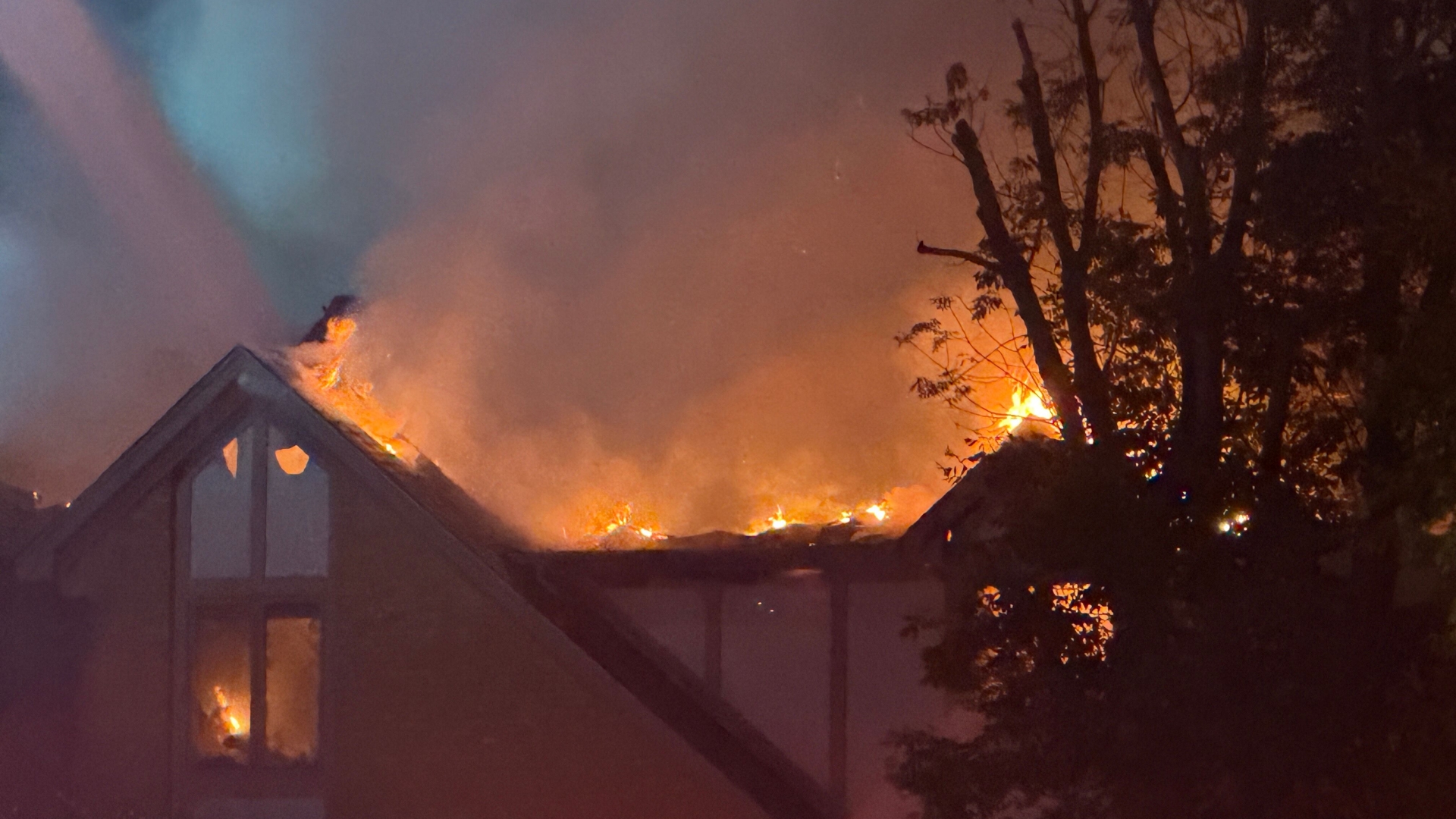 Fire destroys home on Cambron Court in Vandalia - WHIO TV 7 and