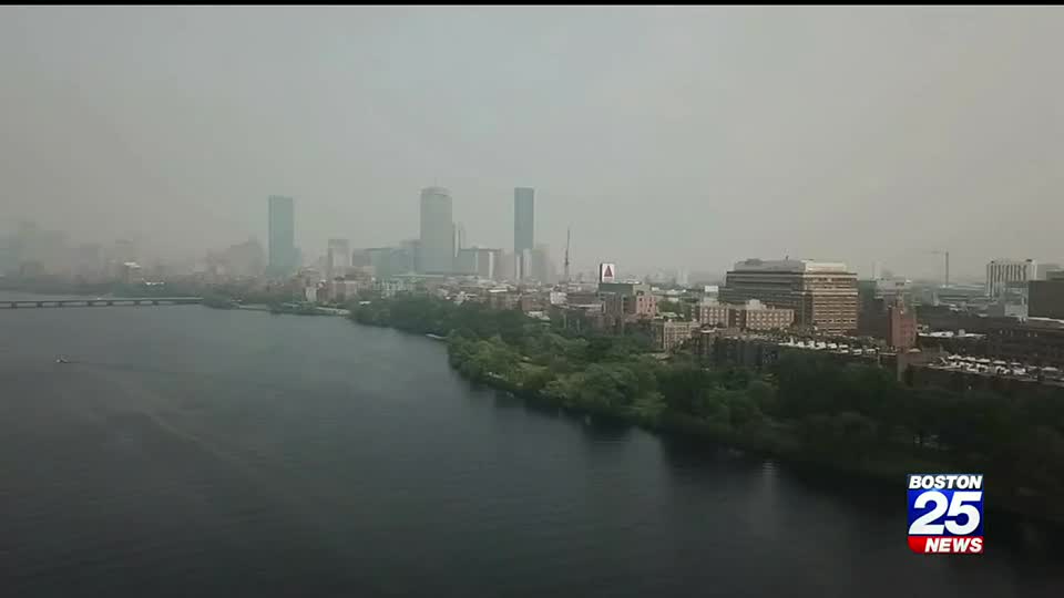 Air quality alert extended as smoke from western wildfires settles over