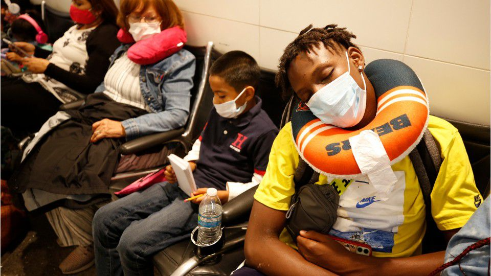 Spirit, American cancel more flights Wednesday – KIRO 7 News Seattle