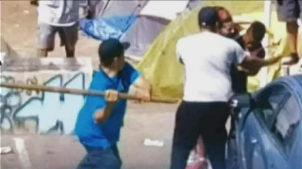 Couple attacked, man killed while retrieving stolen items from Seattle homeless encampment – KIRO 7 News Seattle