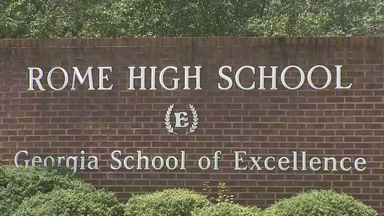 Metro district goes digital after finding guns at school twice in first  week – WSB-TV Channel 2 - Atlanta, image size:1280x720