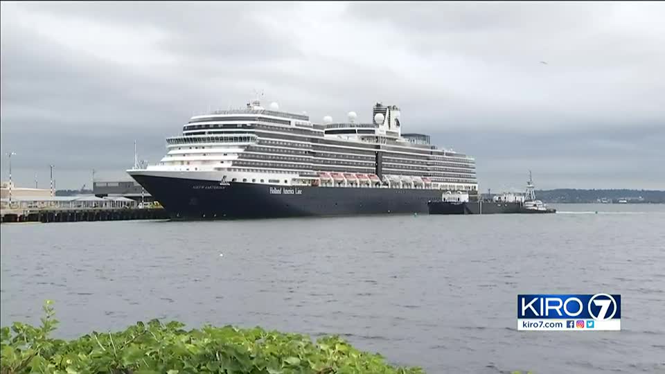 Video Cruise Ship Returns To Seattle After 5 Passengers Pilot Die In Sightseeing Tour Kiro 7 News Seattle