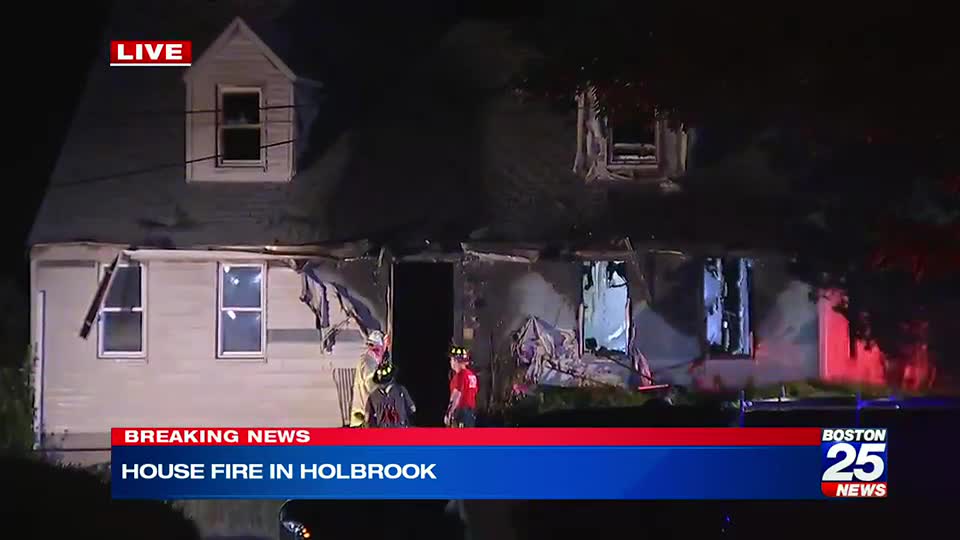 Fire destroys Holbrook home