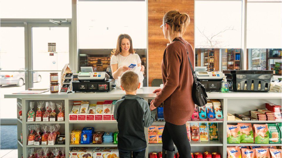 California City Approves Healthy Checkout Ordinance Banning Junk Food At Grocery Checkouts