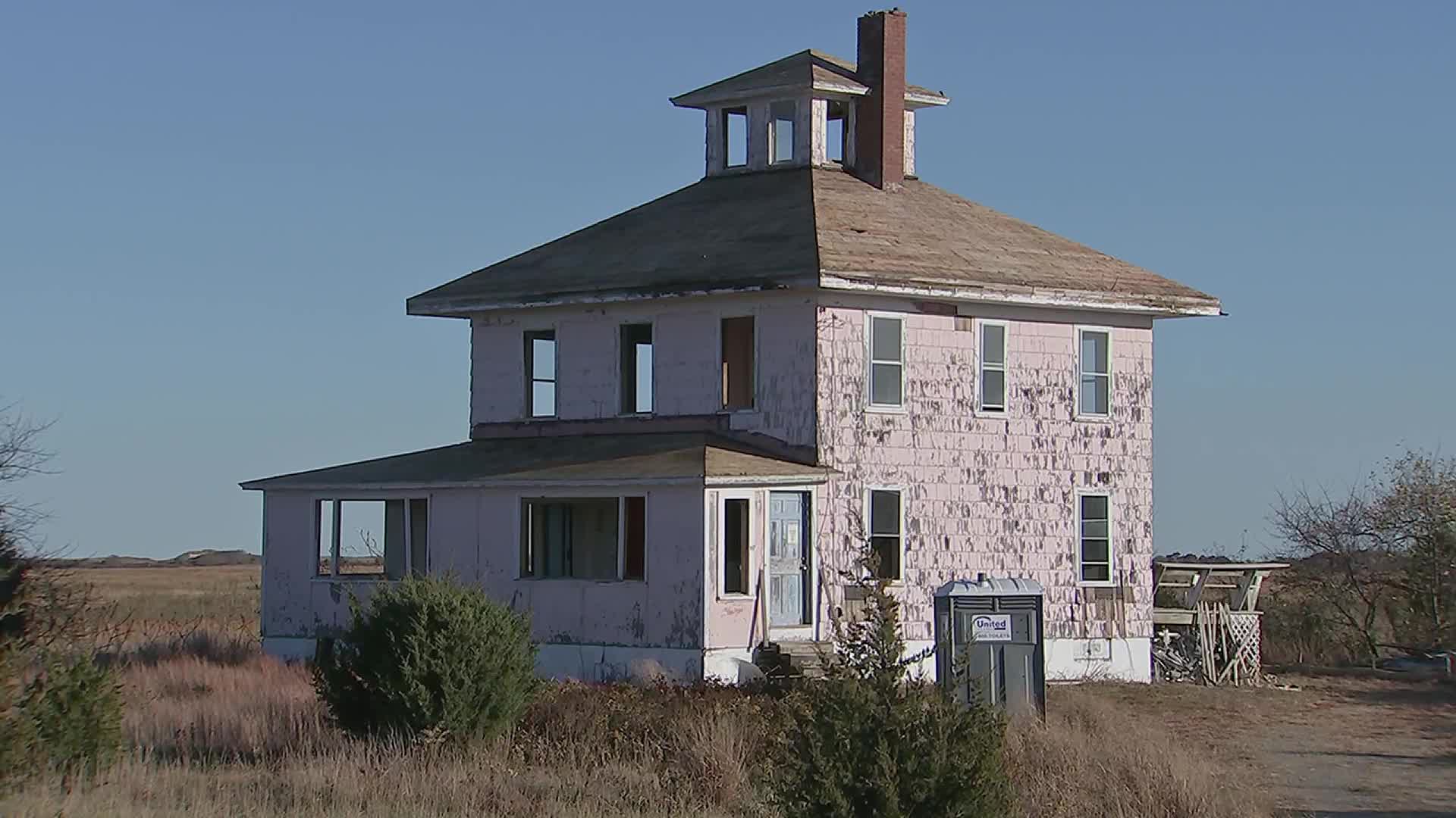じ*ロ様 Karl Helmut PINK HOUSE A-2 real mou Beloved landmark': Gov. Healey pauses planned demolition of