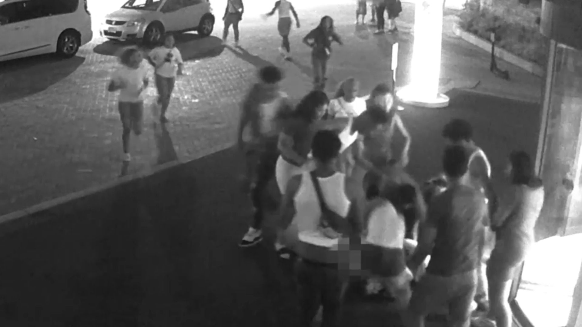 Teens sought after man beaten, kicked outside Washington hotel, police say