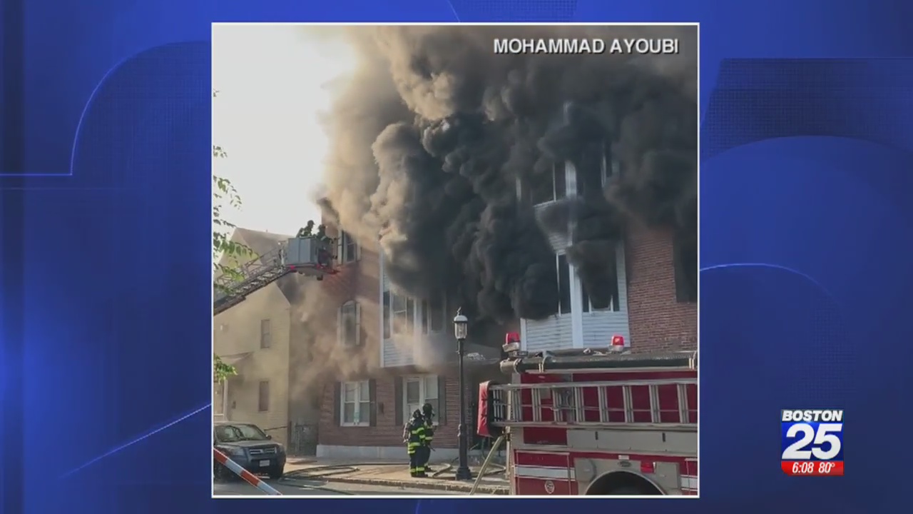 36 displaced after fire breaks out in Lowell apartment building