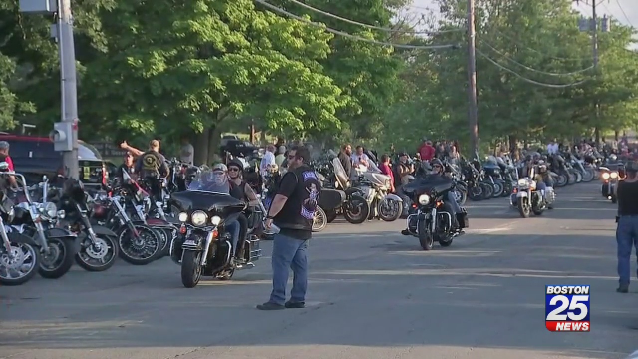 Thousands attend vigil in honor of NH motorcycle crash victims – Boston ...