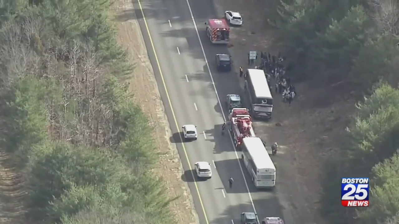 8 people taken to hospital after multivehicle crash in Duxbury