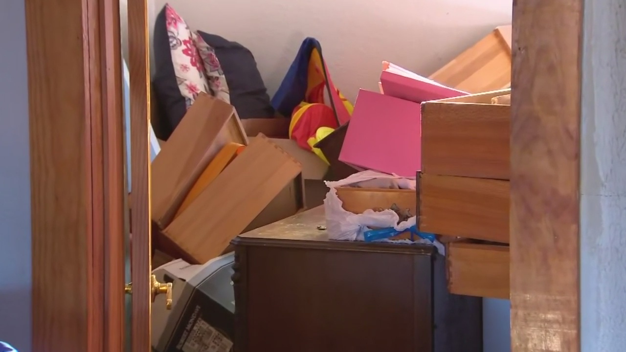 Police searching for man accused of kidnapping woman, bringing her to