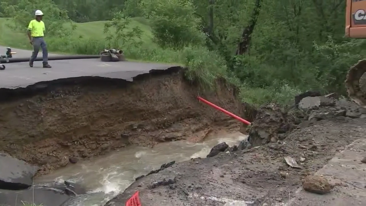Road collapses in Zelienople, state of emergency declared WPXI