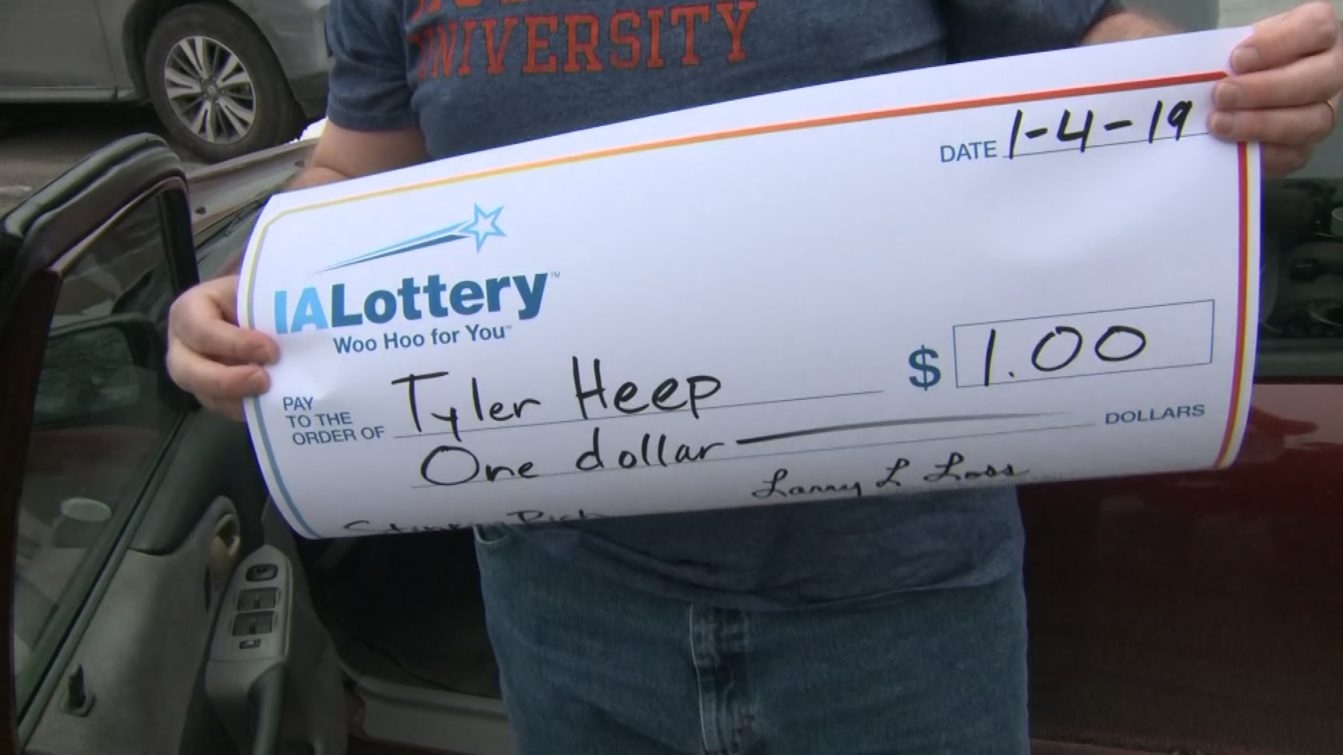 Man Wins 1 On Scratch off Ticket Asks For big Check When He Claims