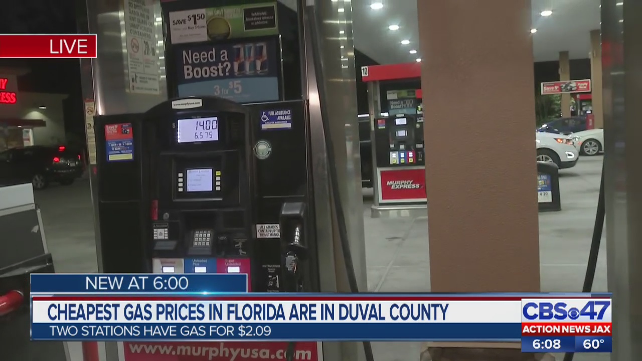 Holiday commuters thrilled about low gas prices in Jacksonville