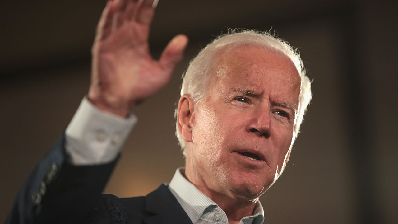 Biden awards 94-year-old Korean War vet with Medal of ...