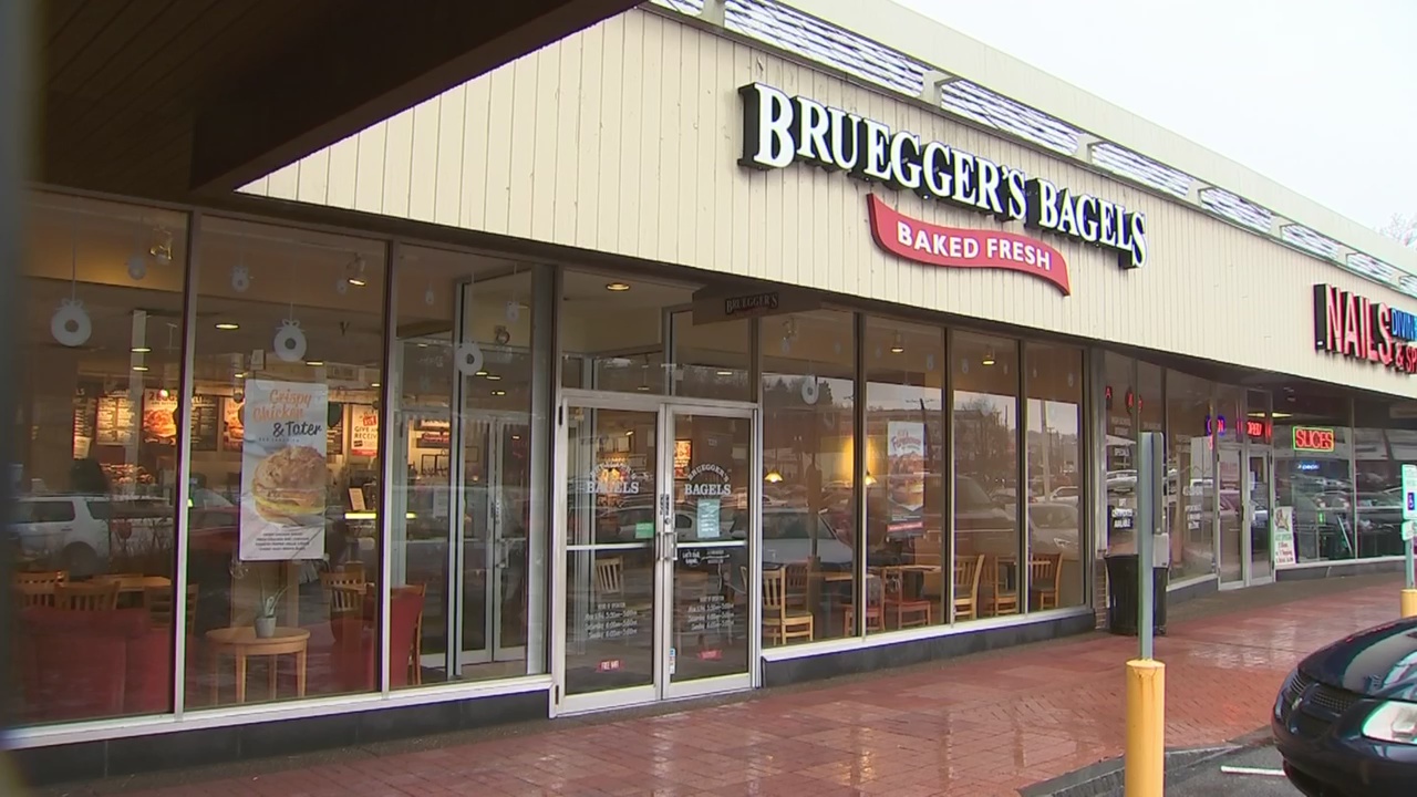 Bruegger's Bagels warns customers about nationwide data breach