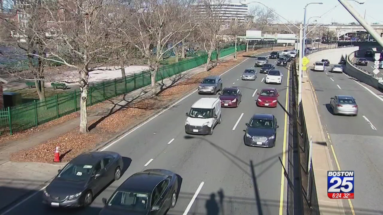 Lane drop causes confusion in Storrow Drive traffic shift