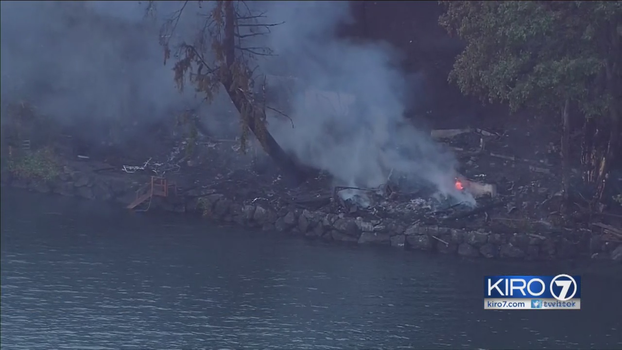 Waterfront homes burn on Vashon Island KIRO 7 News Seattle