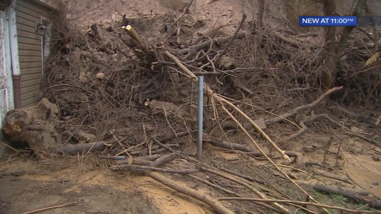 Homes condemned, evacuated because of landslide : The astonishing picture showing an gorgeous landscape. The colors are bold and blend flawlessly. Its arrangement looks fantastic, and the particulars are very clear.