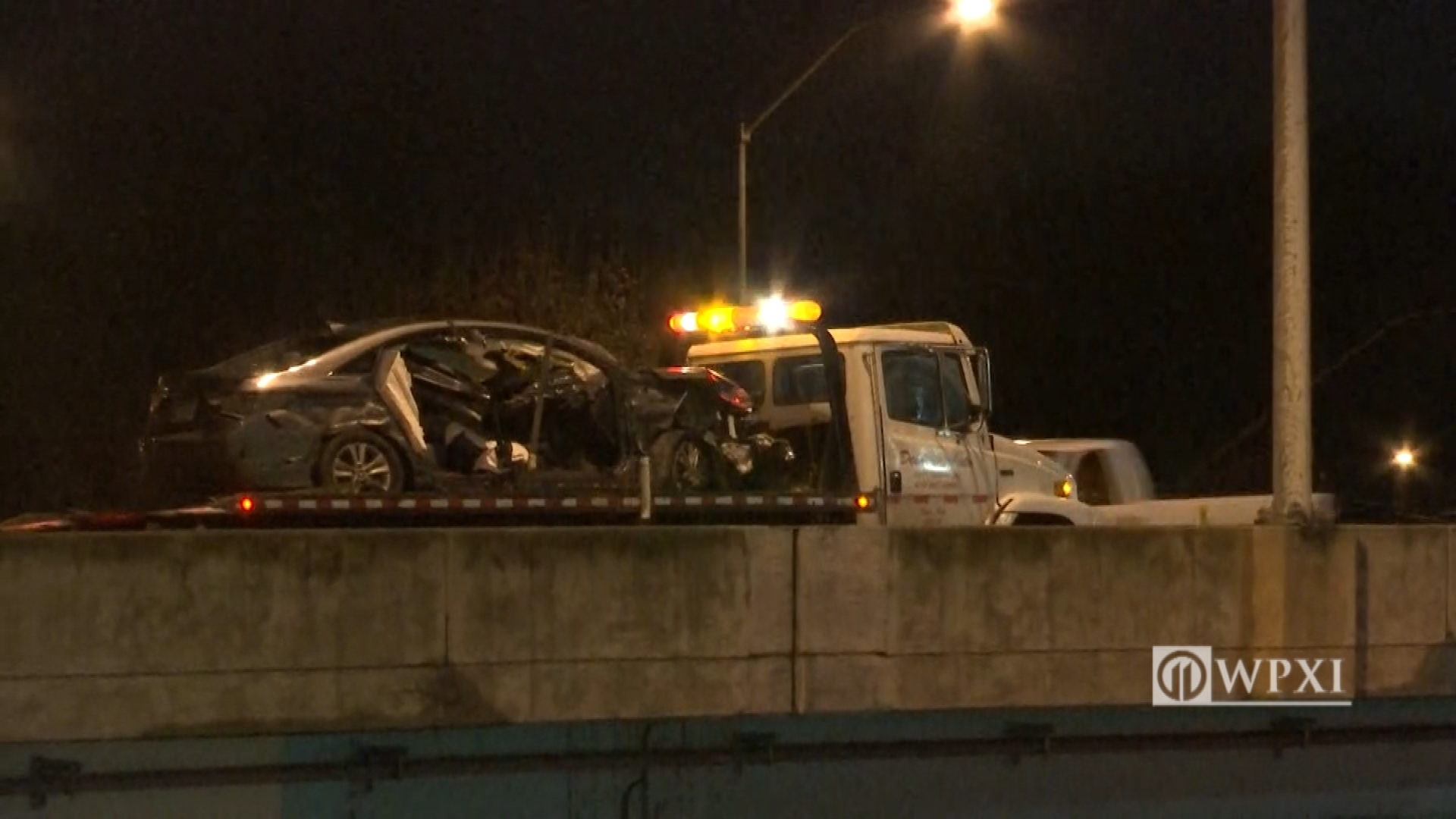 Outbound Parkway East reopens after multivehicle crash WPXI