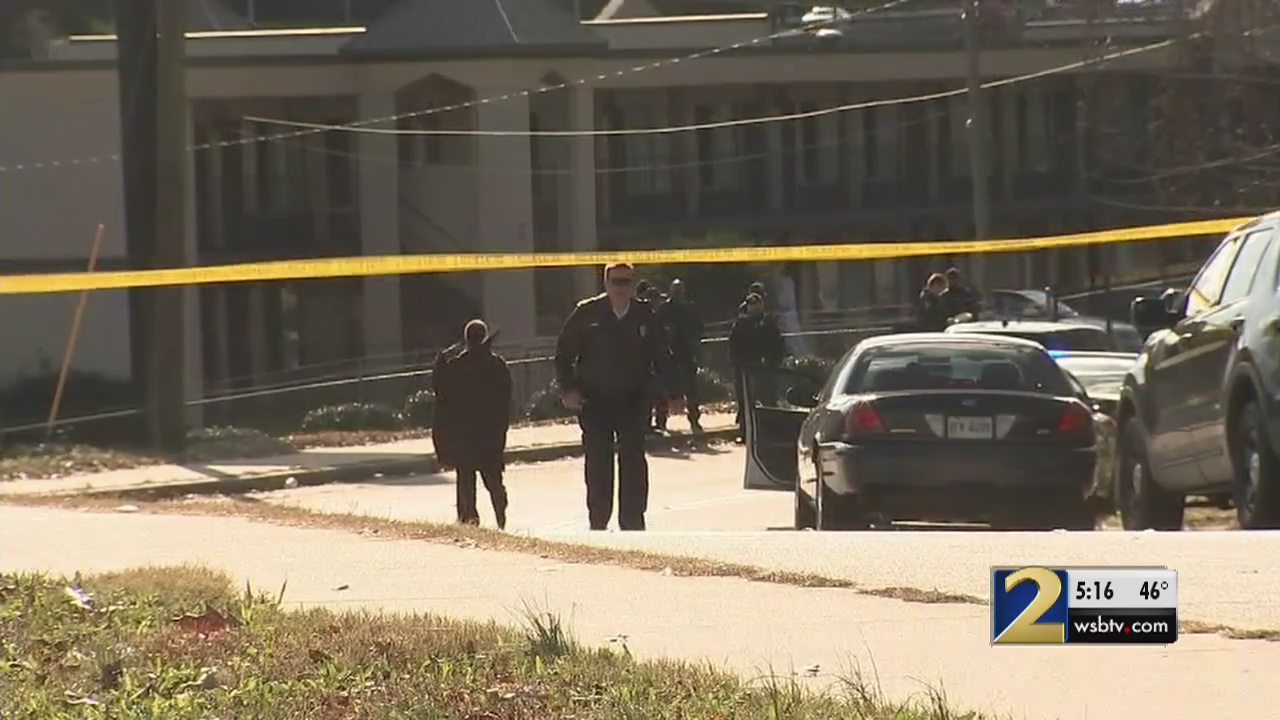 Suspect Had Gun In Officer Involved Shooting Near School Police Say Wsb Tv Channel 2 Atlanta