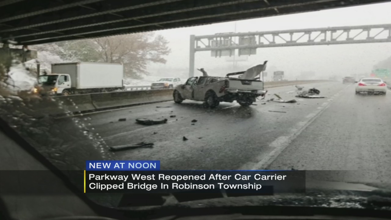 Bridge hit in Robinson Township, forcing brief closure of Parkway West