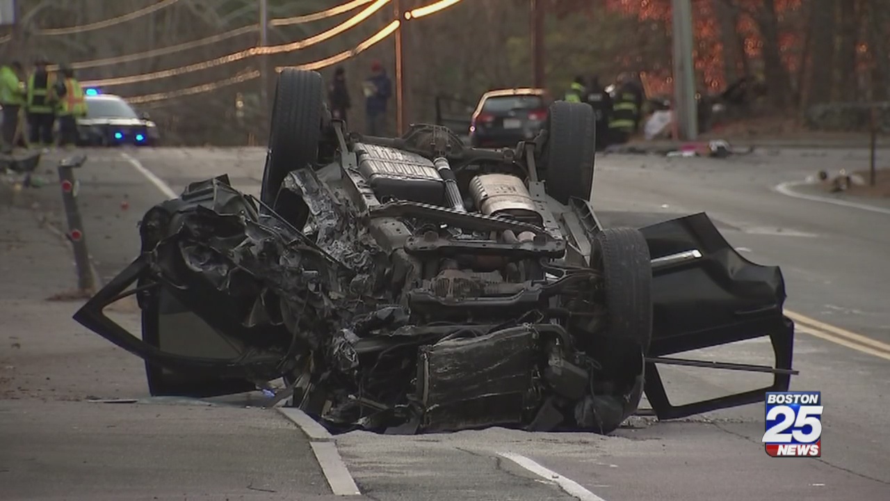 1 dead after 3car crash in Medfield, police investigating cause