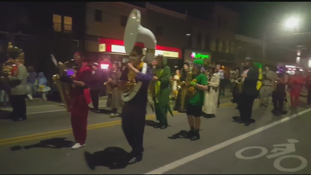 Halloween parade resurrected for residents in Bloomfield WPXI