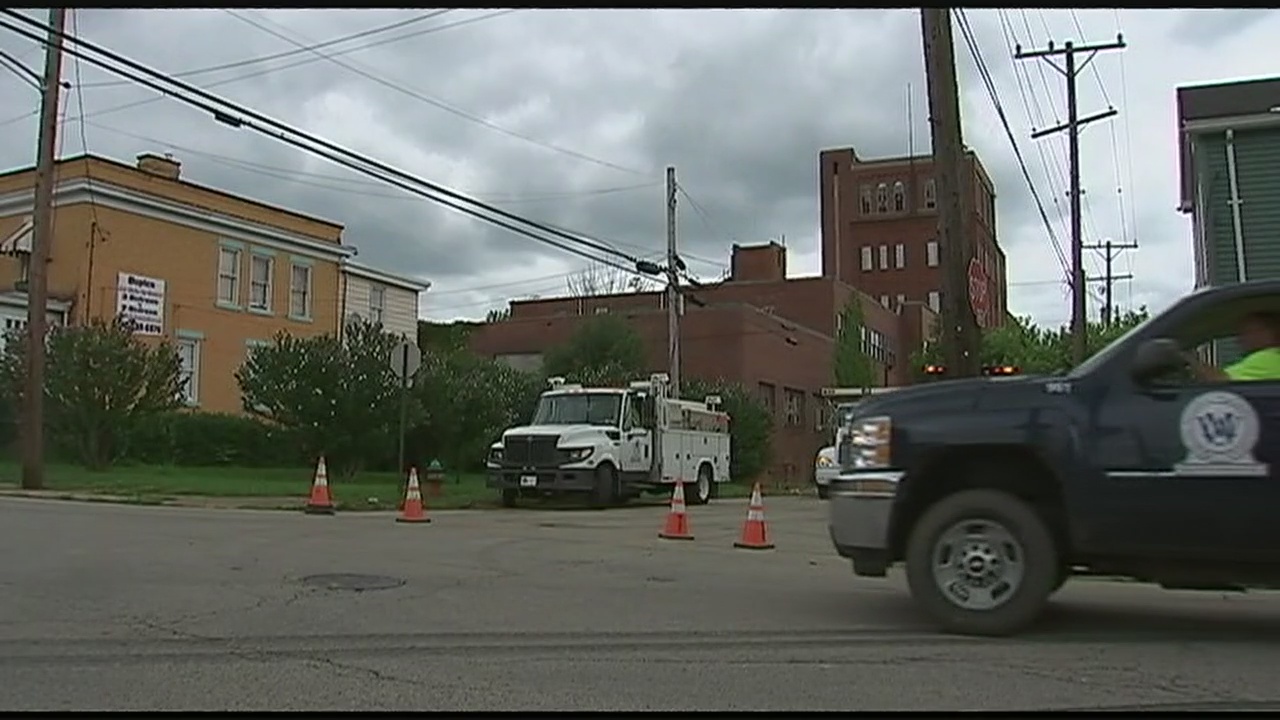 Part of former Brewery collapses during fire WPXI