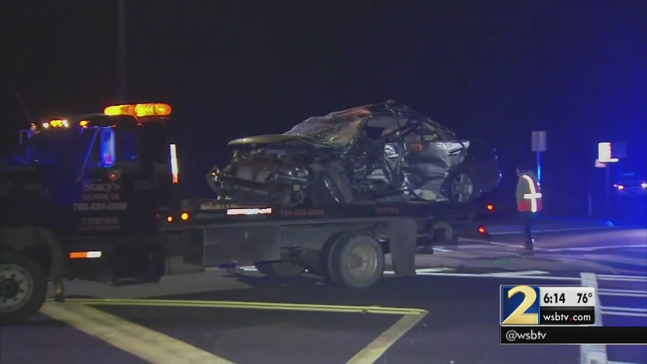 1 dead, 5 injured in Bartow County crash