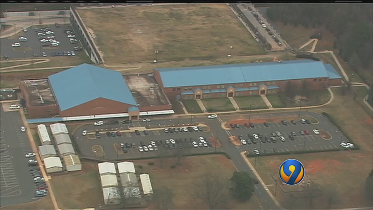 Police activity forces lockdown at Sterling Elementary School in