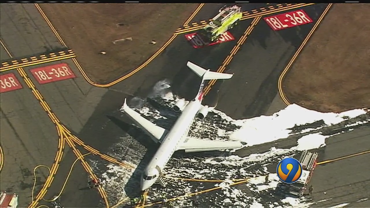 Plane hits deer at Charlotte's airport, forces emergency landing