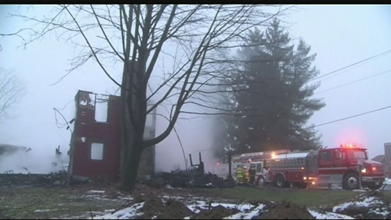 Fire destroys historic hotel, former stagecoach stop in Pennsylvania WPXI