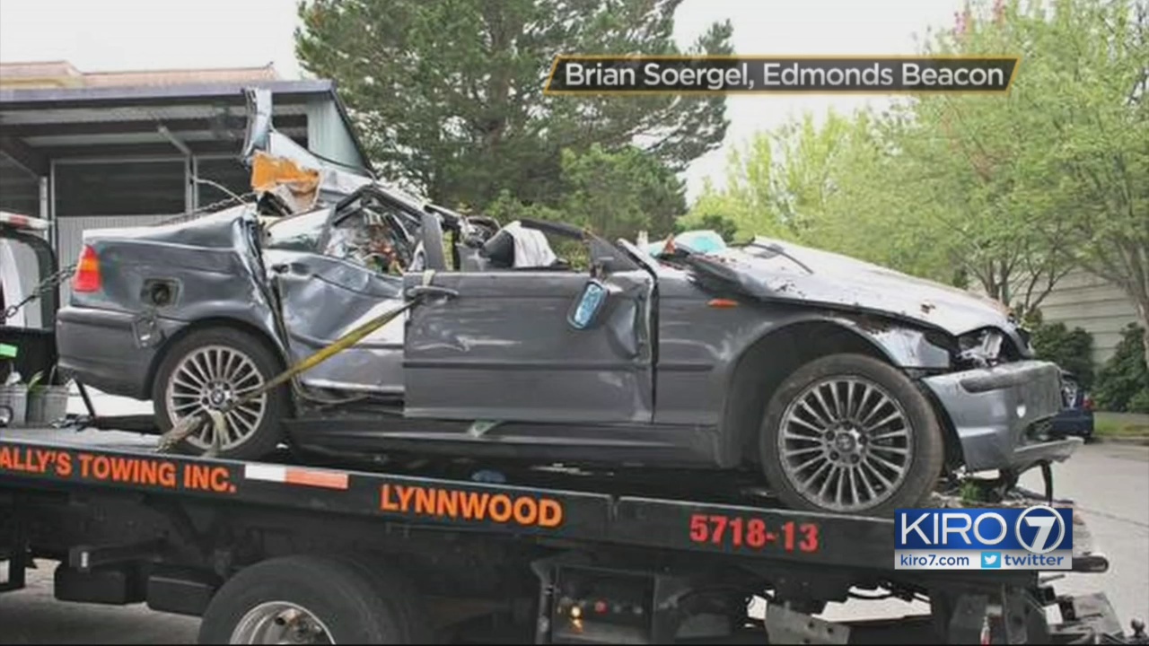 Two teens killed in Edmonds crash, three others hurt KIRO 7 News Seattle