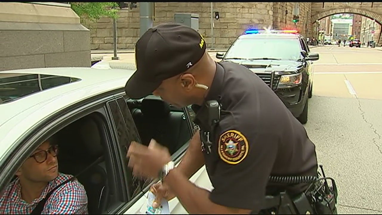 Allegheny County Sheriffs Office Demonstrates Concealed Firearm Traffic Stop 5232