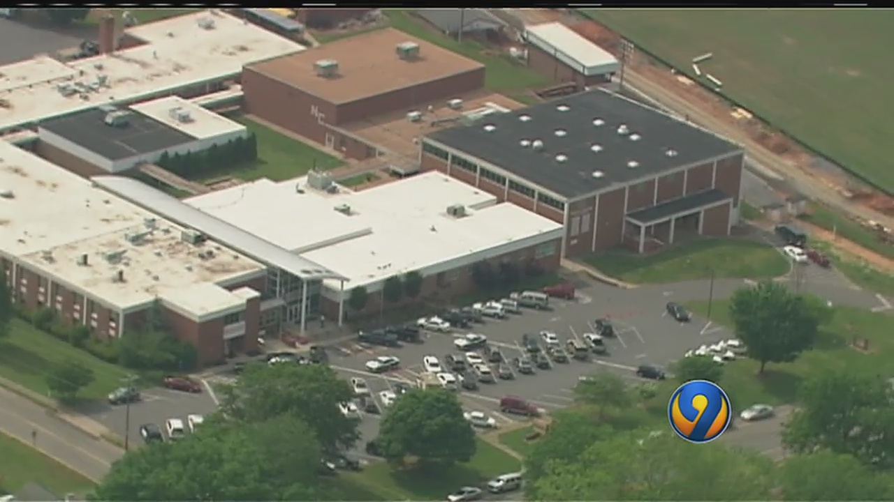 Police Threatening text puts NewtonConover HS under lockdown WSOC TV