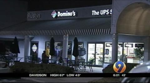 Pizza Delivery Driver Fights Back Shoots 3 Of 4 Would Be Robbers